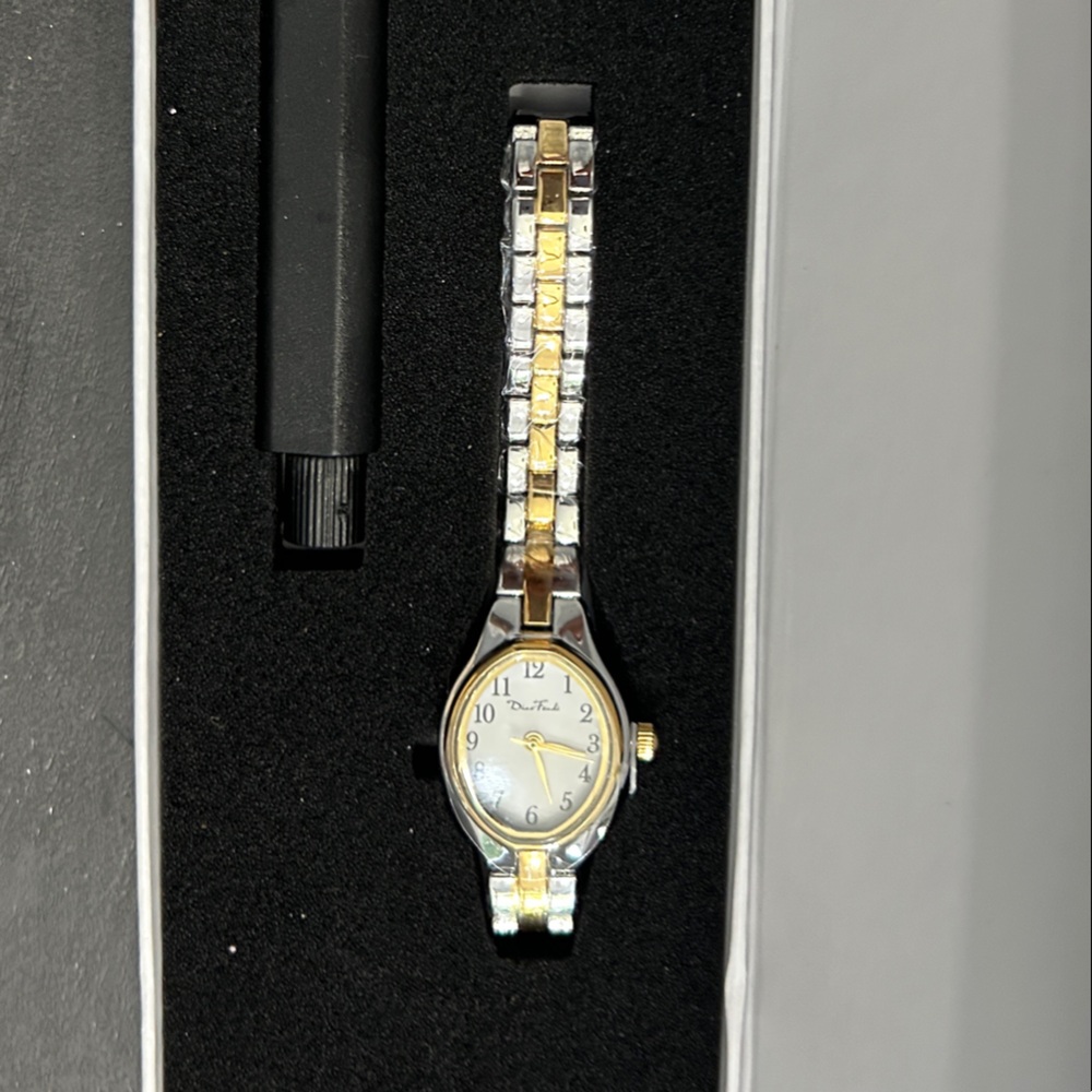 Diao Fendi Gold and Silver Women's Watch